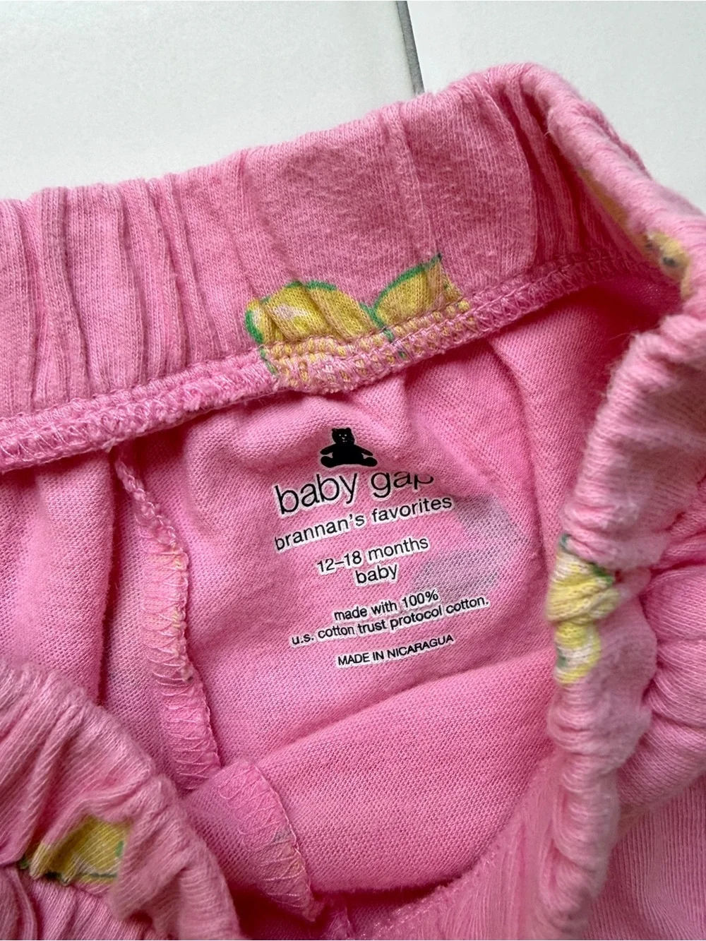 12-18M🍋 GAP Lemon Pink Ruffle Shorts & Coordinating Green White Stripe Bodysuit